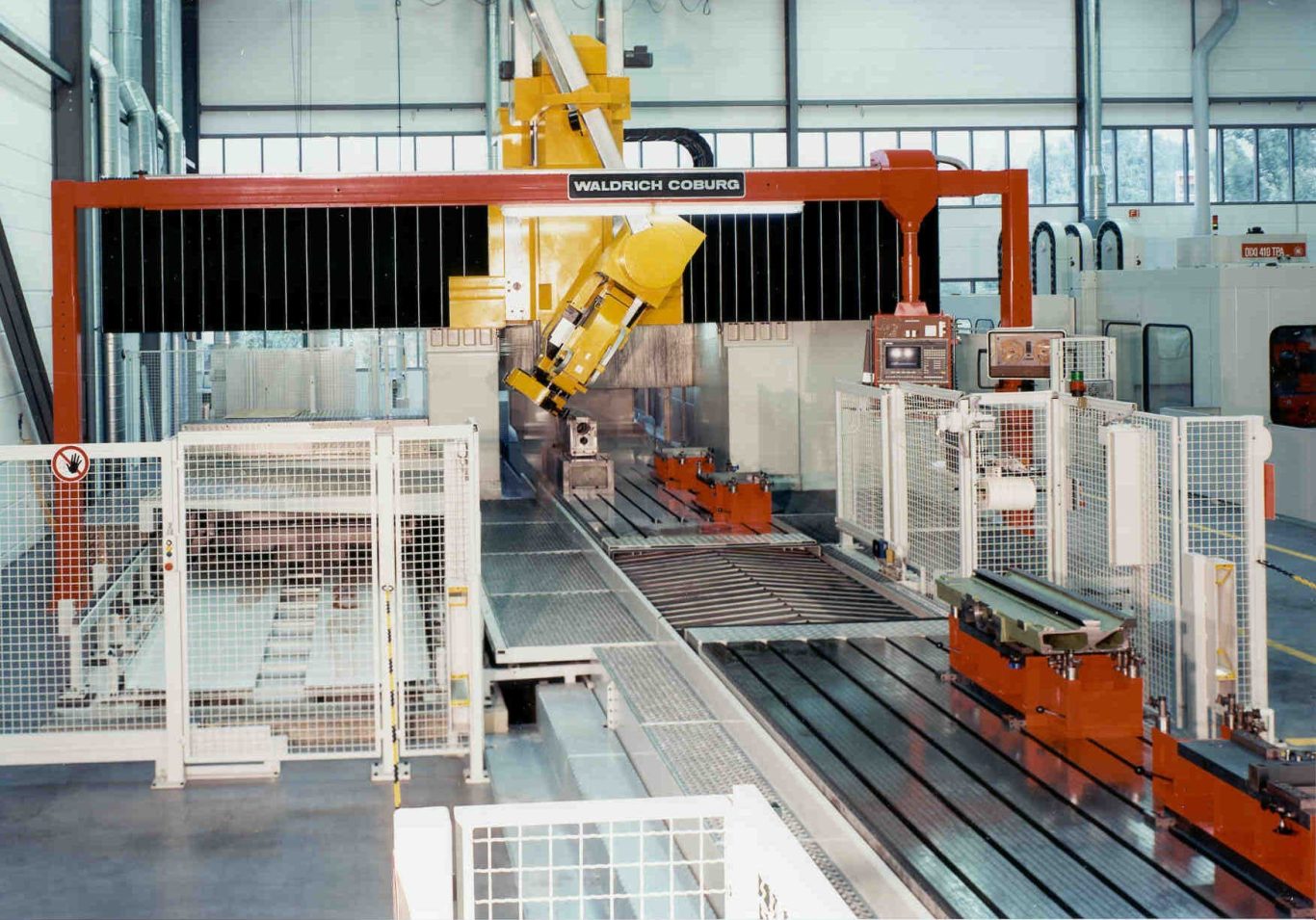 VERKAUFT CNC Führungsbahn-Schleifmaschine WALDRICH COBURG mit 2 Tischen